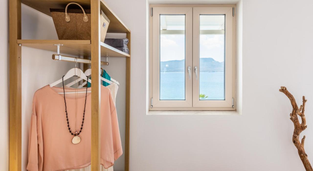 Anemi Suites Adamantas Eksteriør billede