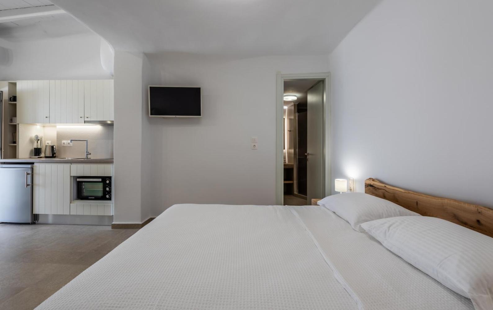 Anemi Suites Adamantas Værelse billede