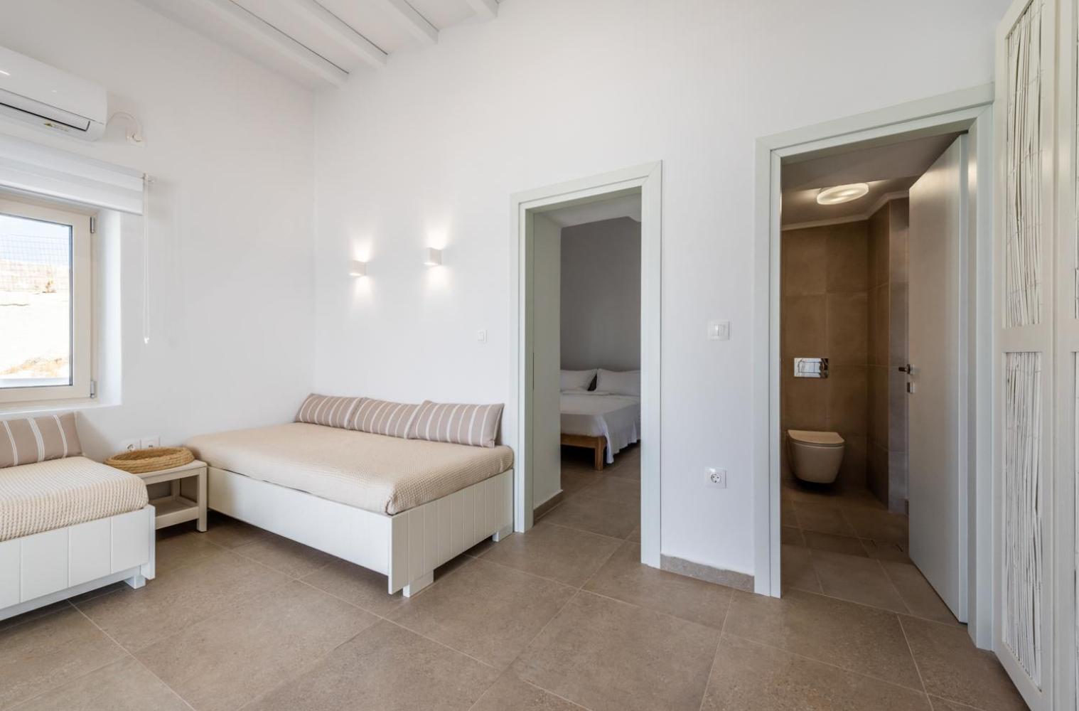 Anemi Suites Adamantas Værelse billede